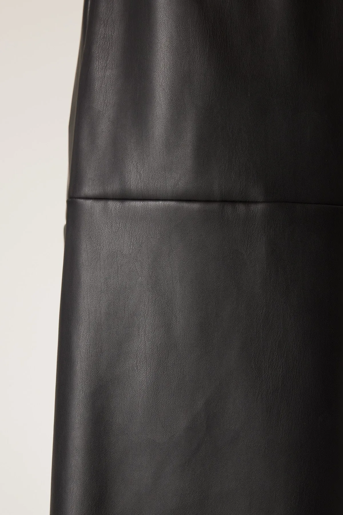 Arlo Vegan Skirt - Black