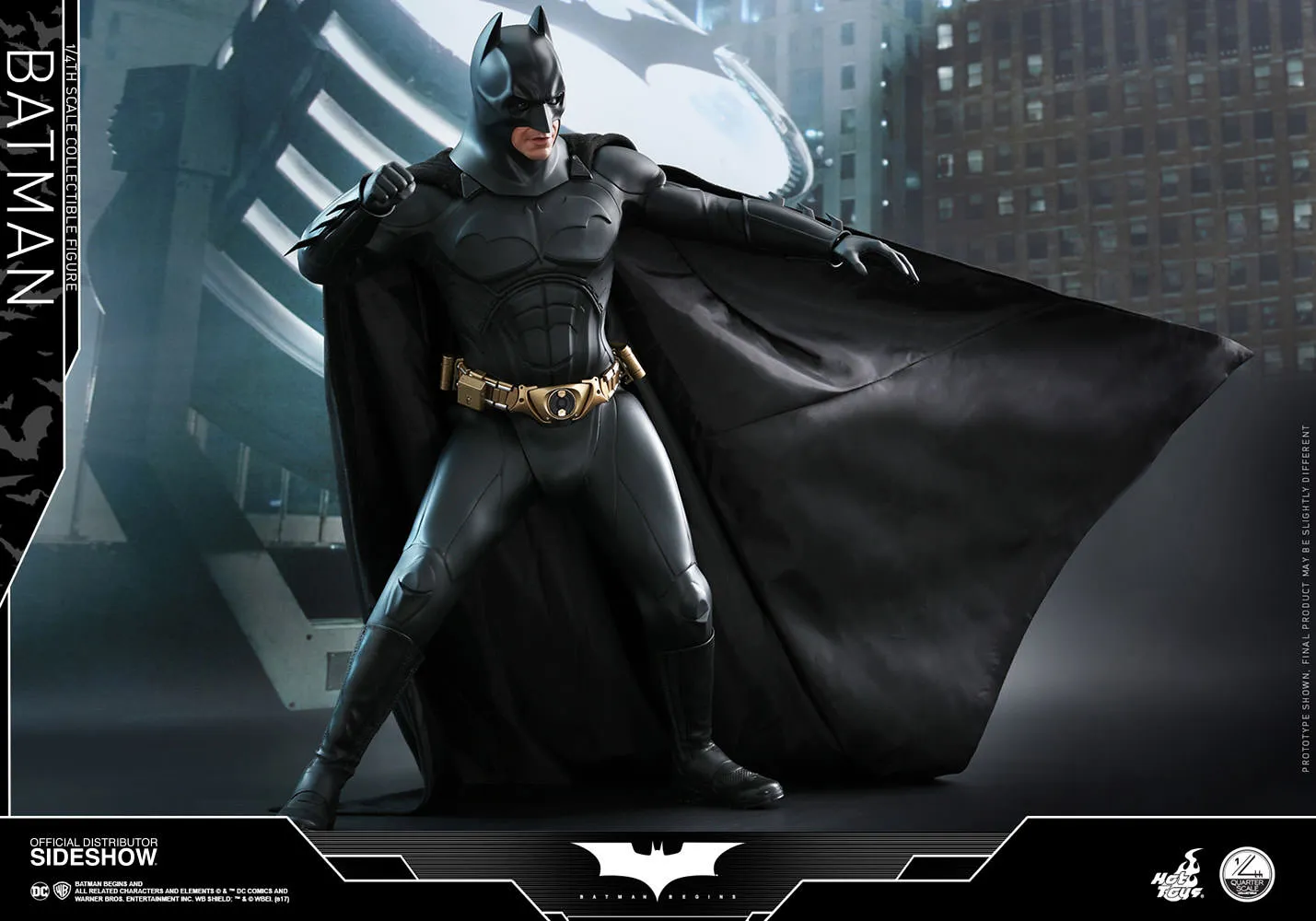 HOT TOYS - Dc Comics - Batman Begins - Batman - 1:4 Action Doll - Movie Masterpiece