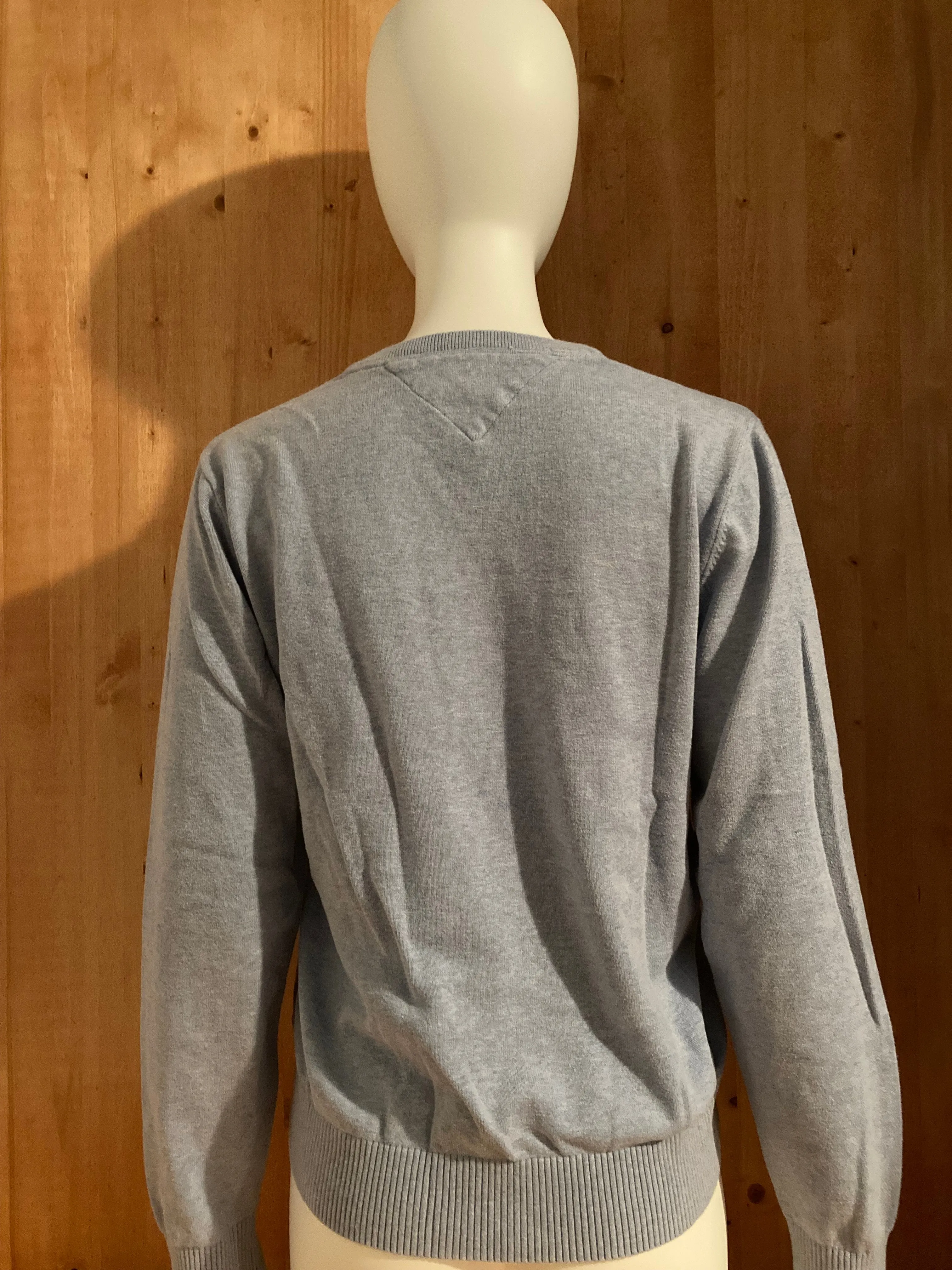 TOMMY HILFIGER Embroidered Logo Adult Women M MD Medium Blue Long Sleeve V Neck Sweater 2015