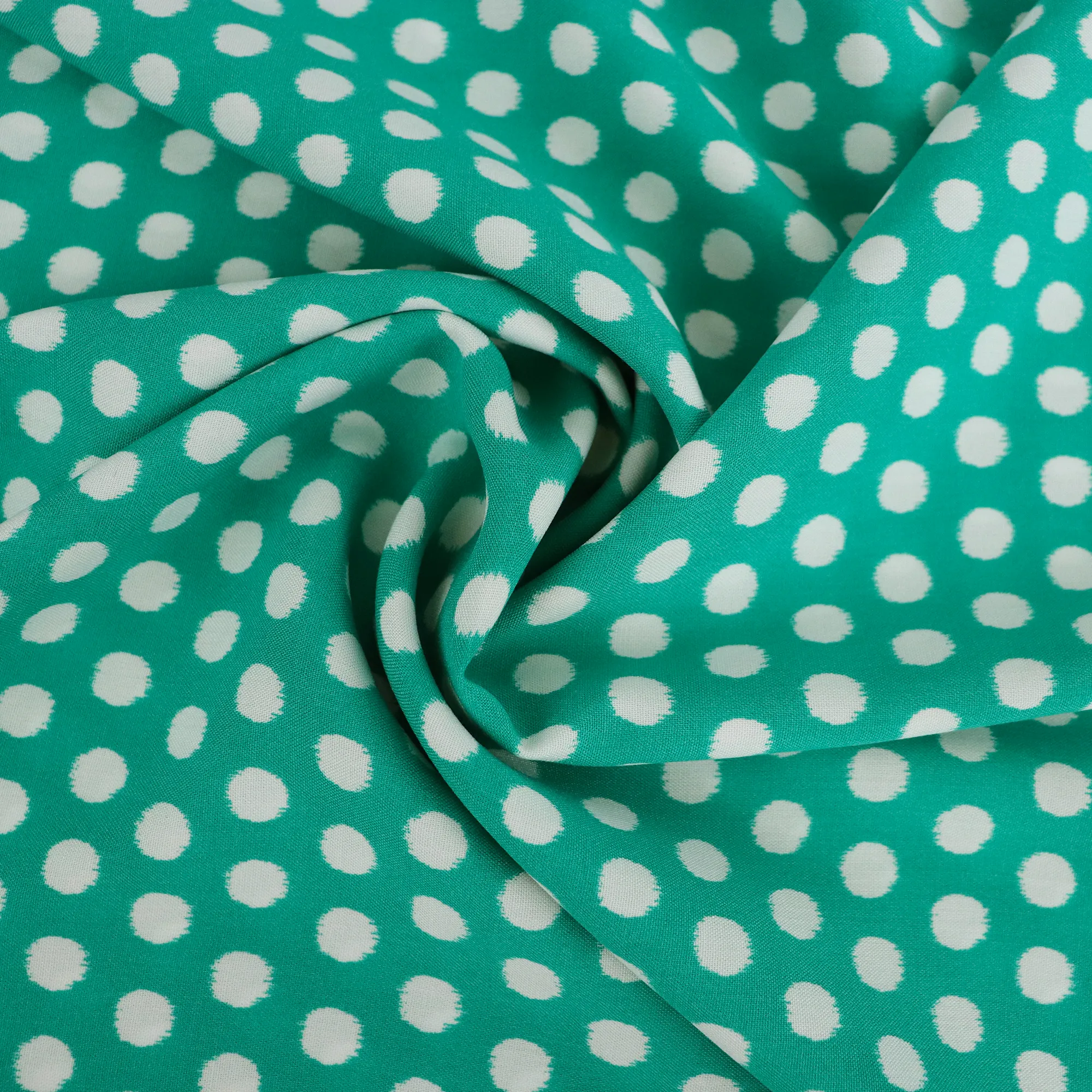 Viscose Lawn - Spots - Green